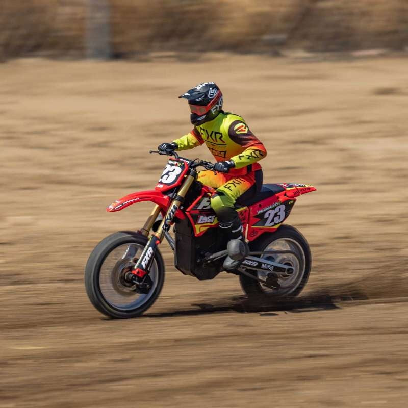 Puzzvo MotoStorm 1:4 Scale RC Motocross Motorcycle – Ready to Run