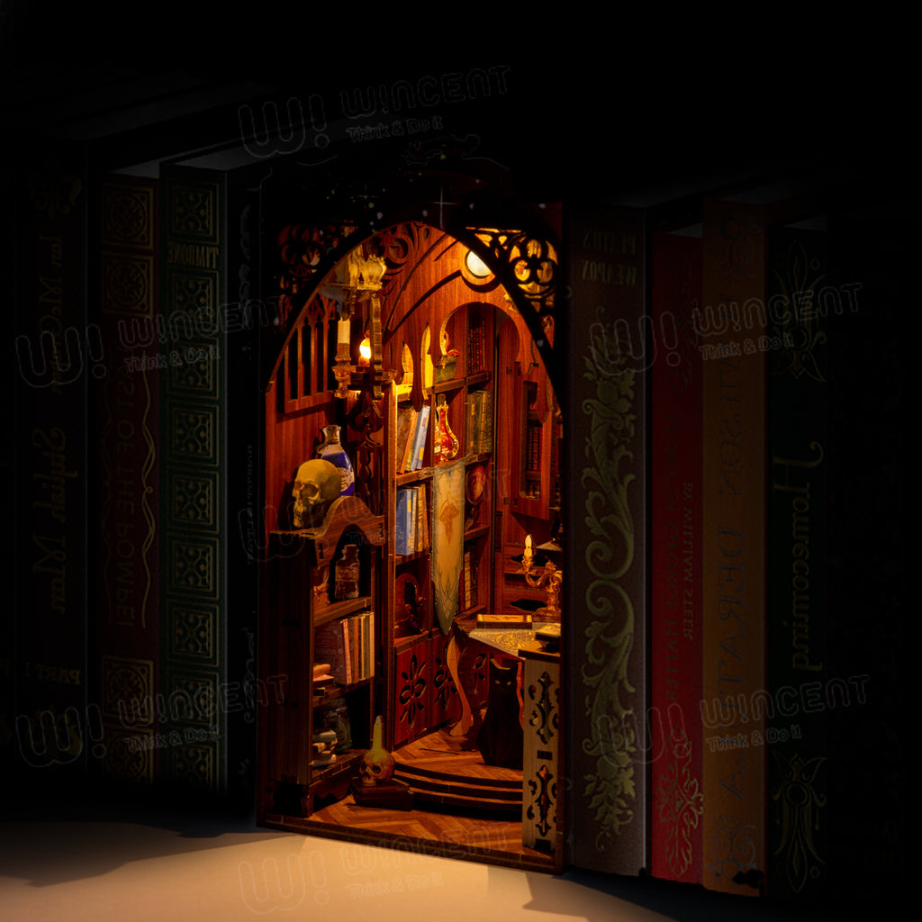 Puzzvo Scene Bookend - 3D Wooden Interlocking House - Product Image